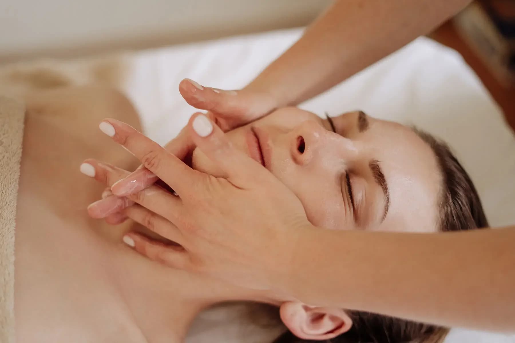 Soin Du Visage — Beauty Art Pro, Genève