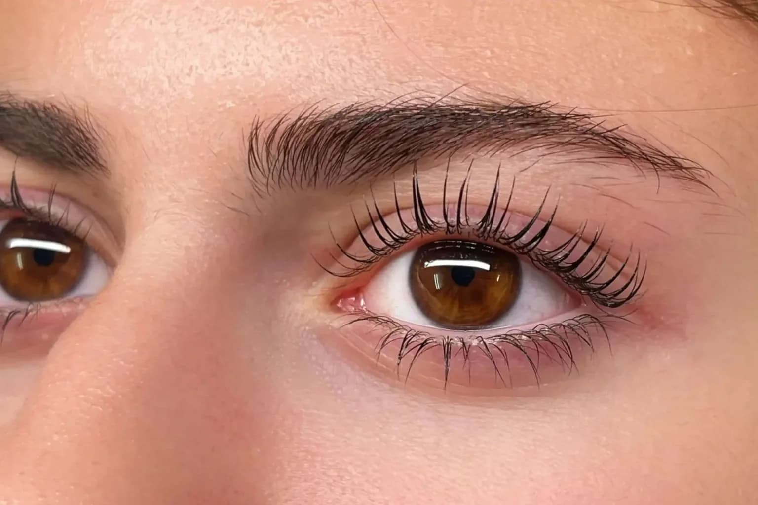Korean Lash Lift in Geneva: the technique, the result, the session