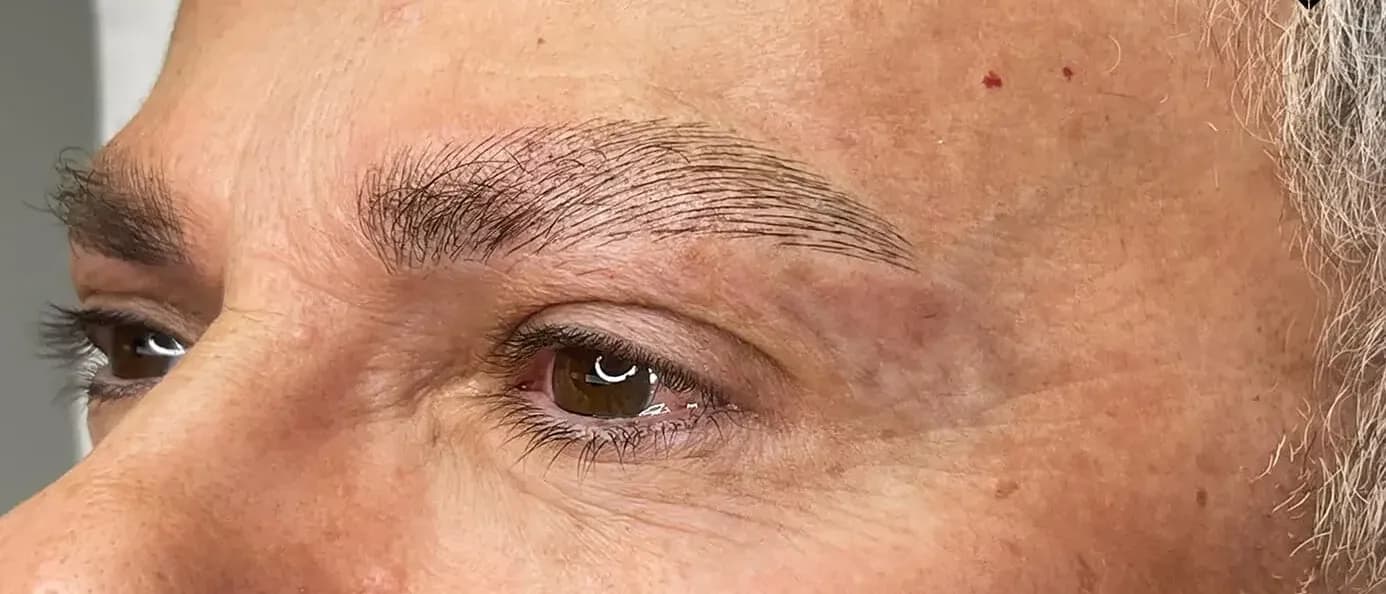 Microblading Sourcils : Sublimez votre Regard et Gagnez du Temps