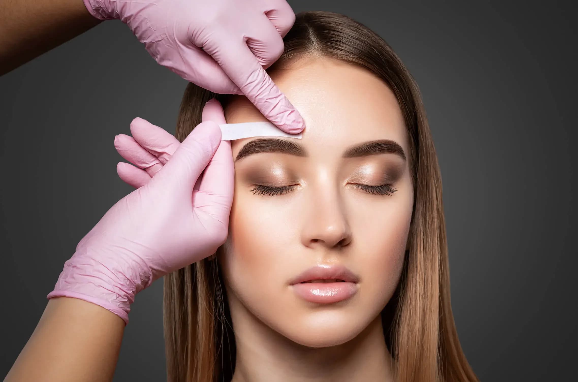 Eyebrow shaping with hybrid tint – Beauty Art Pro Geneva
