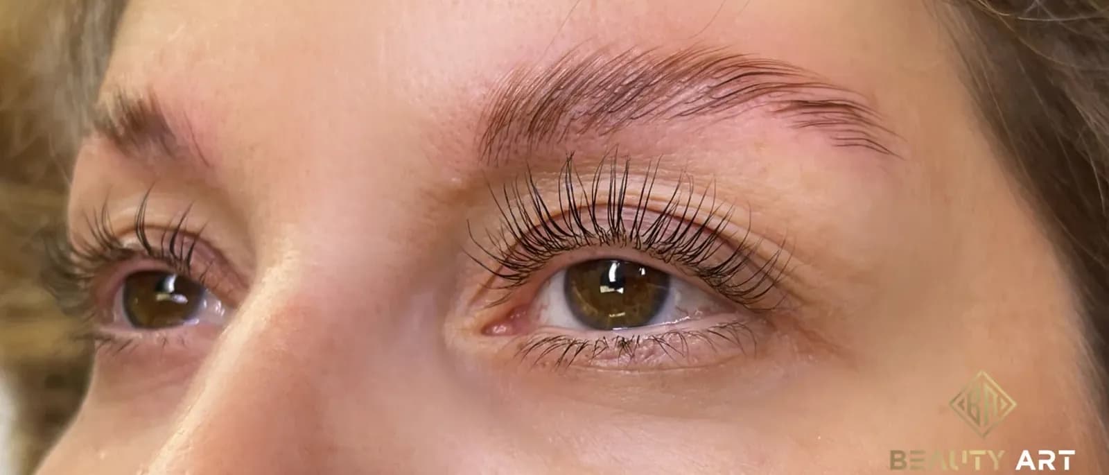 Warum Sie ein Wimpernlifting in Betracht ziehen sollten: Verstärken Sie Ihre natürliche Schönheit
